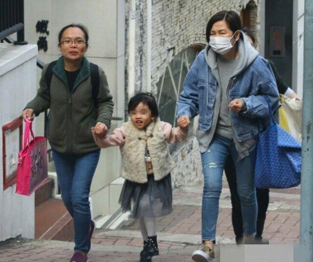 小糯米近照曝光引热议 港媒盛赞她清丽脱俗像杨幂